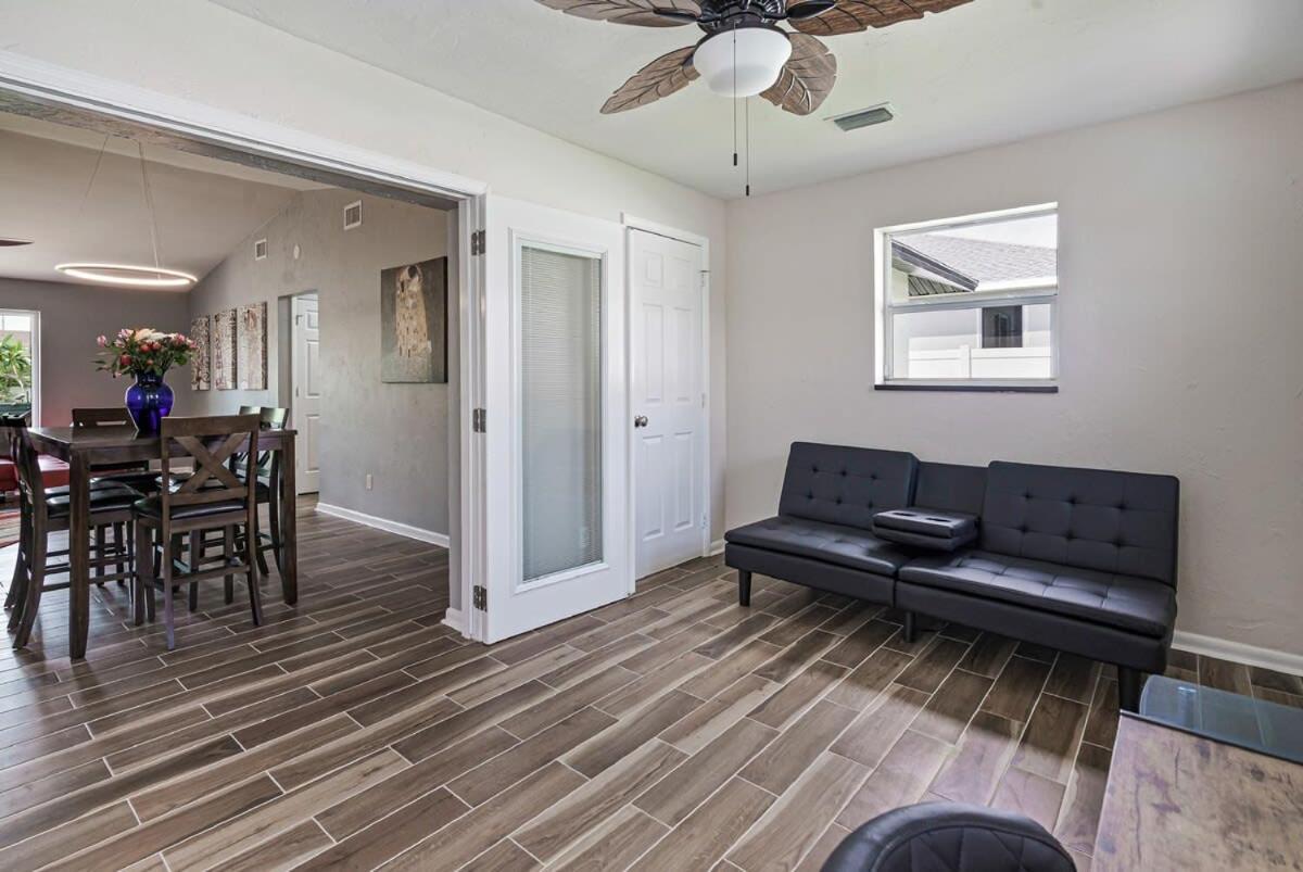 Holiday home Charming Luxury Heated Pool Cape Coral